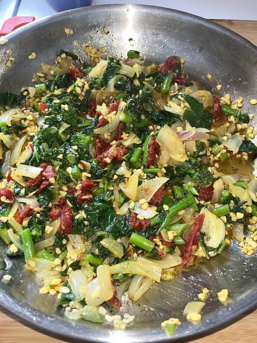 Sautéed Broccoli Rabe with Garlic, Sun-Dried Tomatoes, and Onion